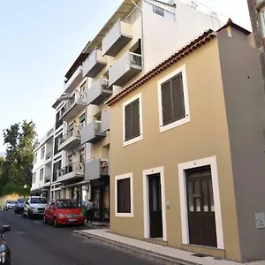 https://holiday-home-funchal-center.madeira-islandshotels.com